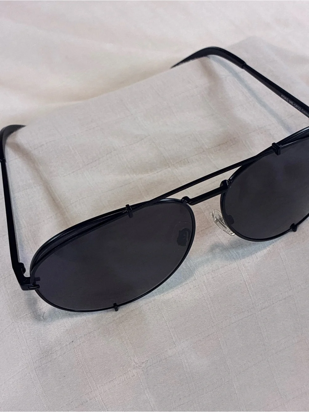 Diff Eyewear Black Aviator Sunglasses